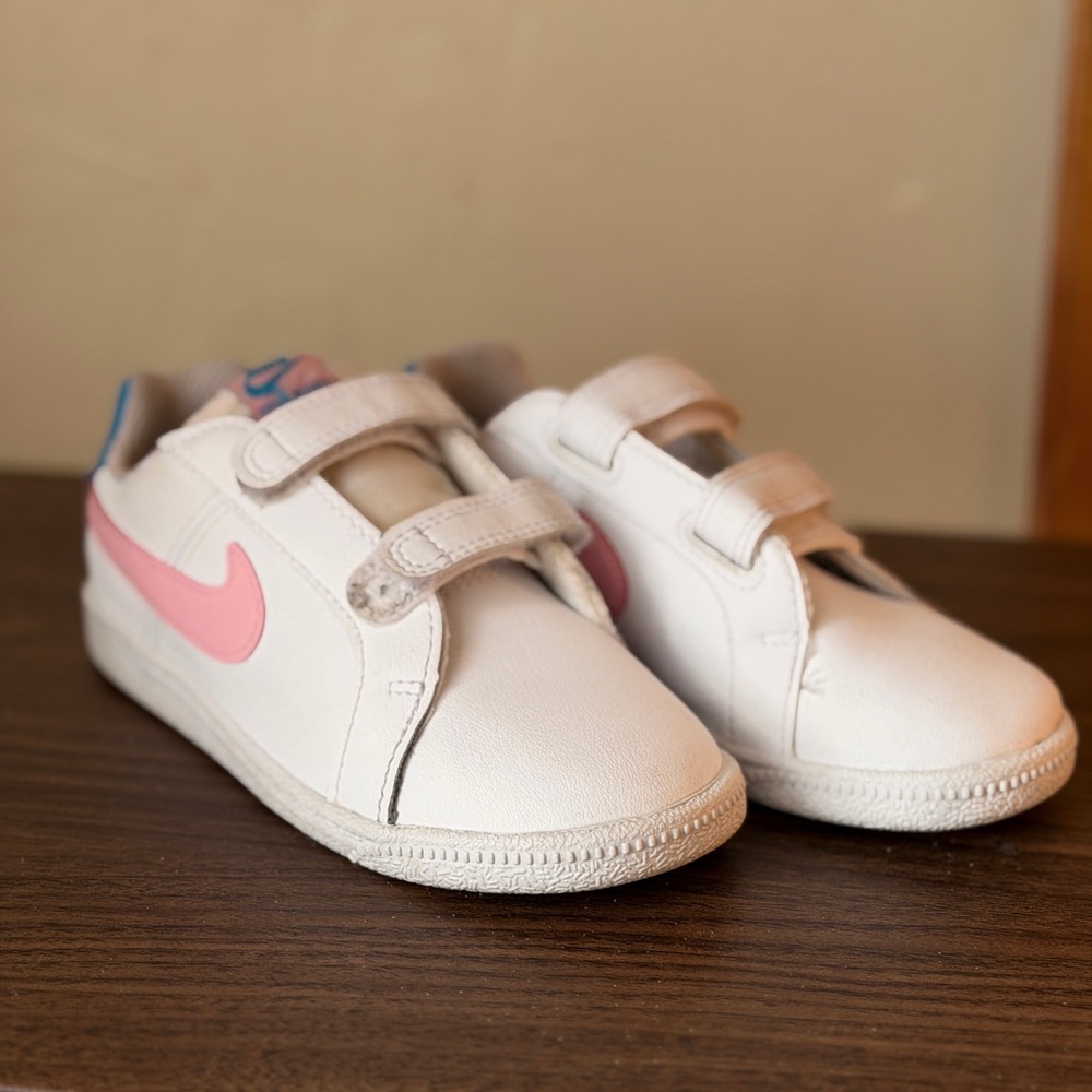 Nike Court Royale Kids Sneakers | White / Laser Blue / Pink